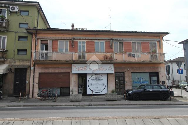 Bilocale in {3}, Viale G. Trissino 82 - Foto 1