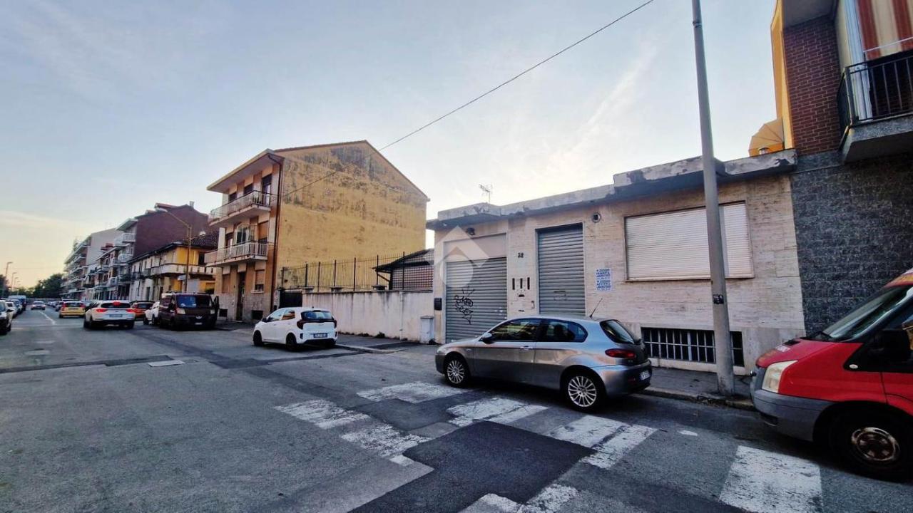 Capannone in Via Bard 32, Torino, {3} - Foto 2