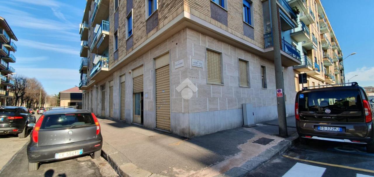 Negozio in Via Valsugana 17, Torino, {3} - Foto 2
