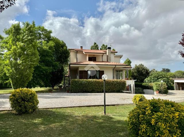 Villa in Strada Cassia Nord, Viterbo - Foto 1