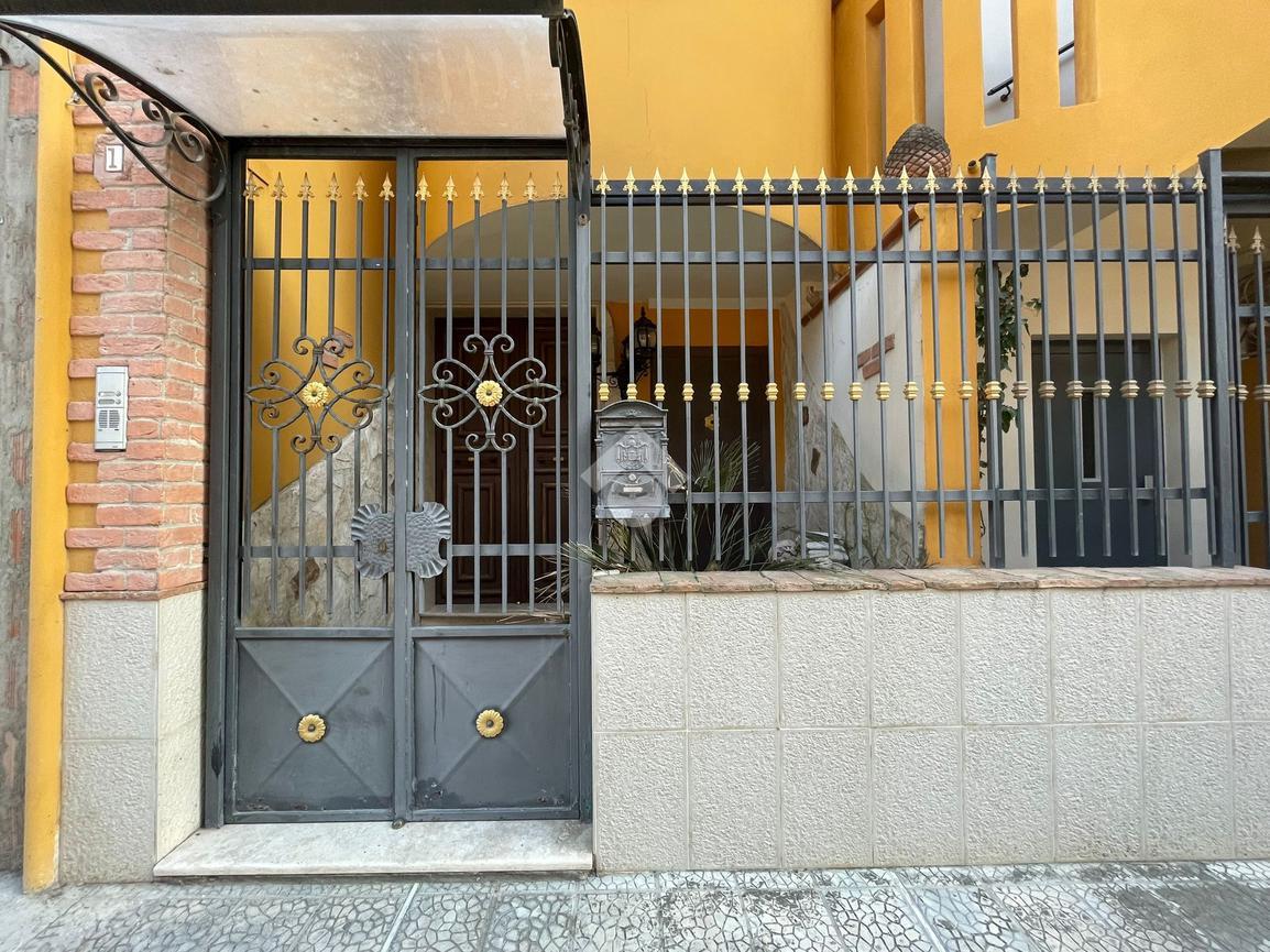 Palazzo in vendita a Cerignola