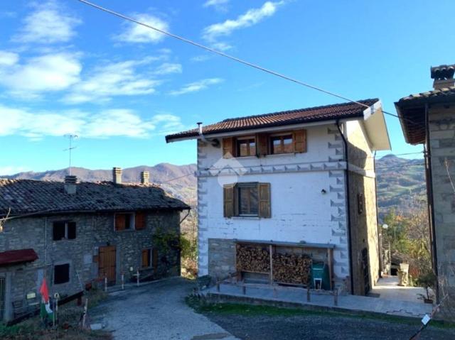 Casa indipendente in Via Gneda 44, Pavullo nel Frignano - Foto 1