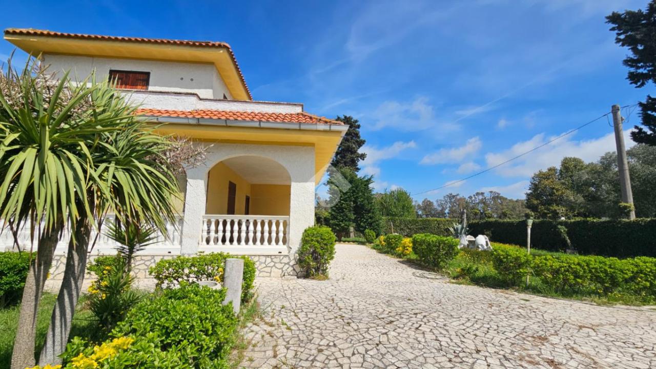 Casa indipendente in vendita a Latina