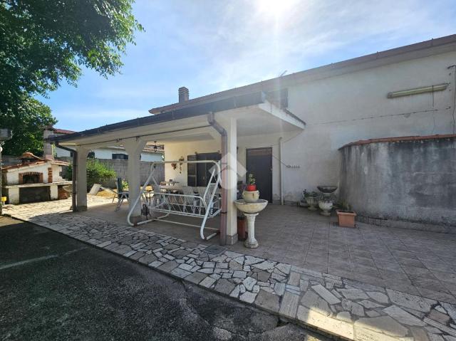 Villa in Str. Alta 2501, Latina - Foto 1