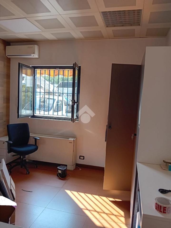Capannone in Via Comasinella 2, Cesano Maderno, {3} - Foto 2