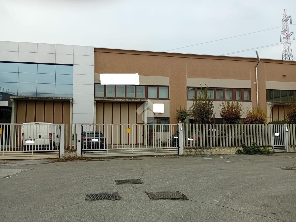Capannone in Via Manzoni 140, Cesano Maderno, {3} - Foto 2