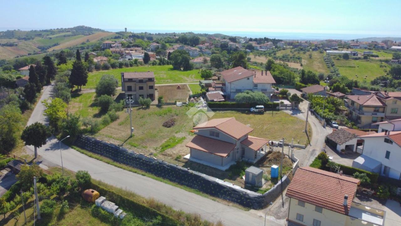 Terreno edificabile in vendita a Mosciano Sant'Angelo