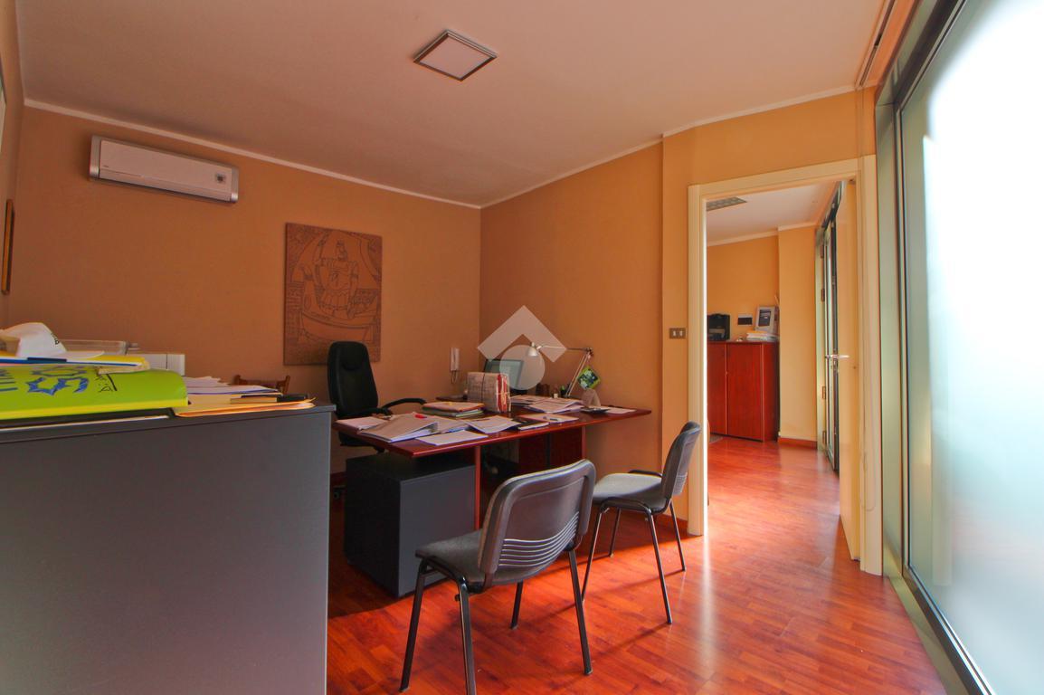 Negozio in Via della Rinascita 4, Francavilla al Mare - Foto 1