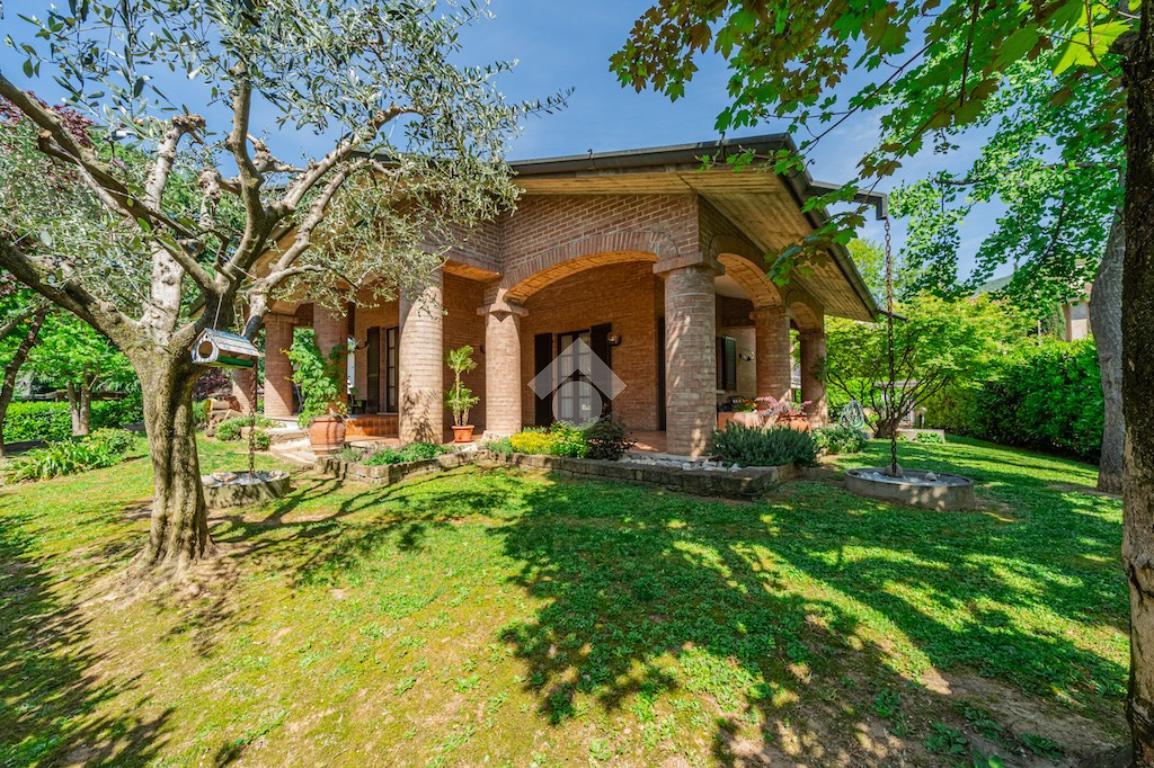 Villa in vendita a Gussago