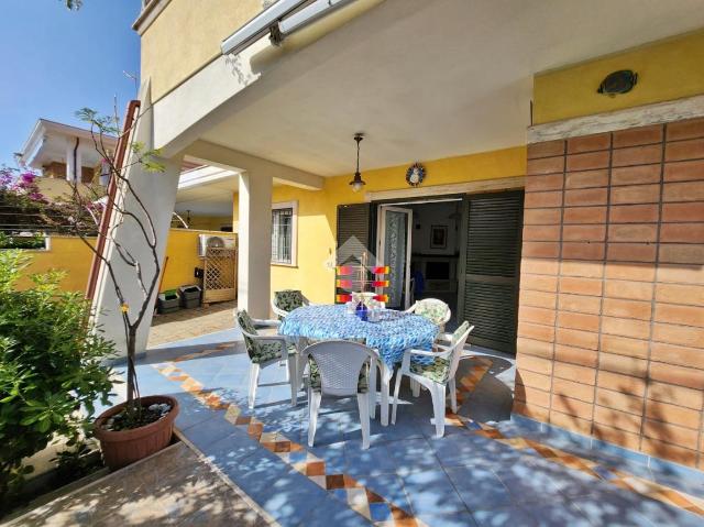 Villa a schiera in Via delle Castalidi, Anzio - Foto 1