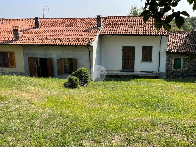 Detached house in Via Baratonia 5, Varisella - Photo 1