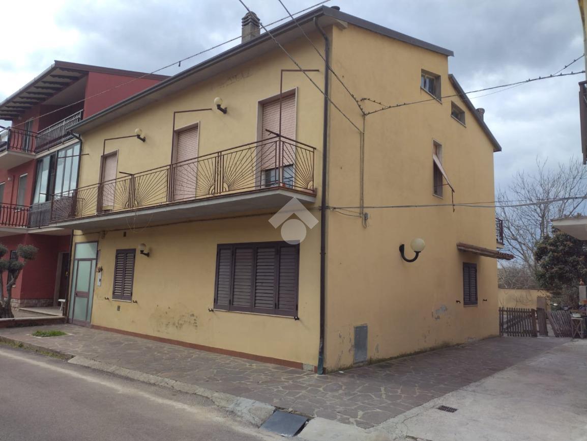 Casa indipendente in vendita a Deruta
