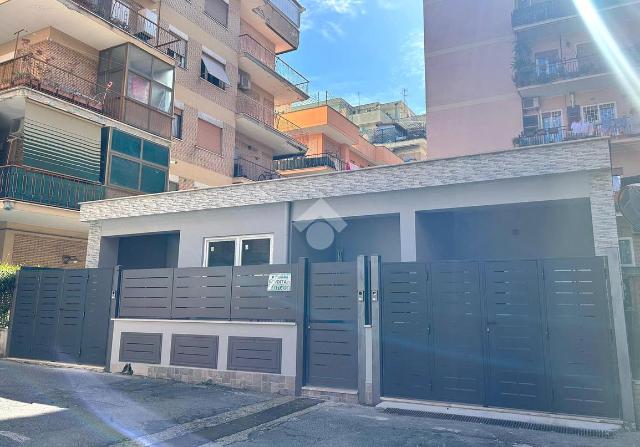 One-room flat in Via Alcide De Gasperi 13, Ciampino - Photo 1