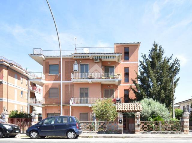 2-room flat in Via del Murillo 105, Latina - Photo 1