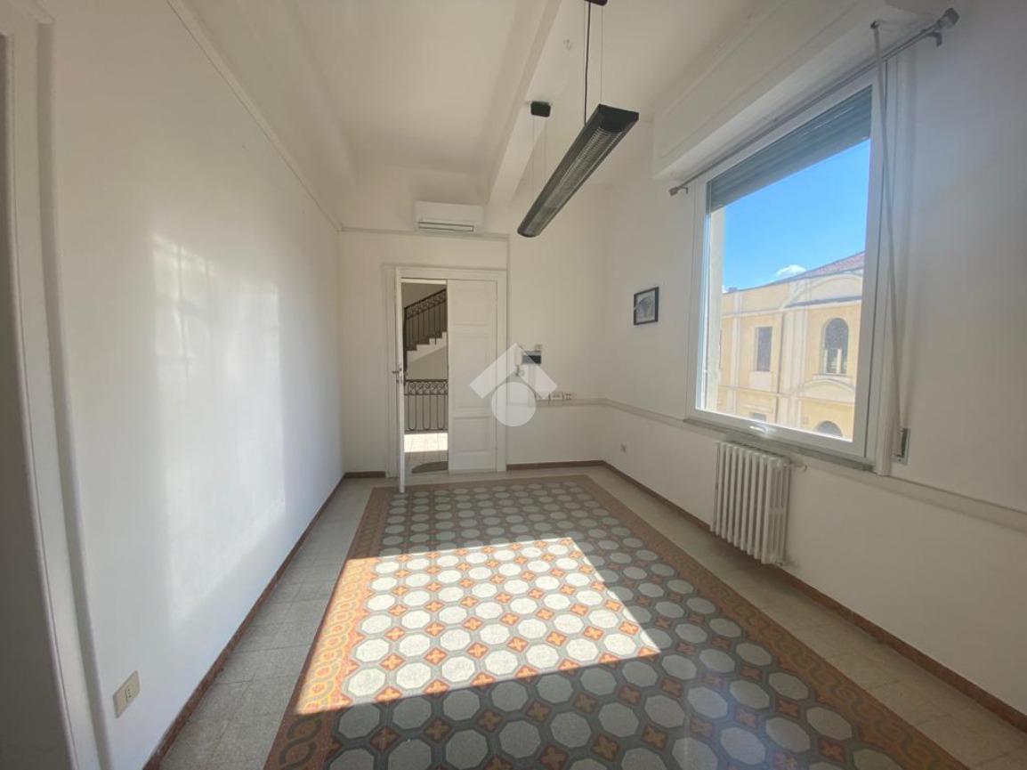 Ufficio in Via Vittorio Emanuele III 39, Sora, {3} - Foto 2