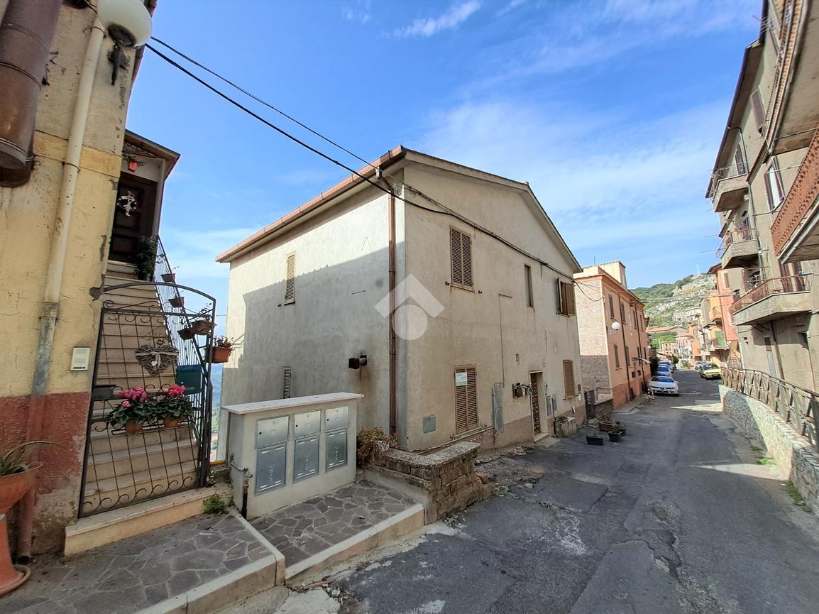 Appartamento in vendita a Sant'Oreste