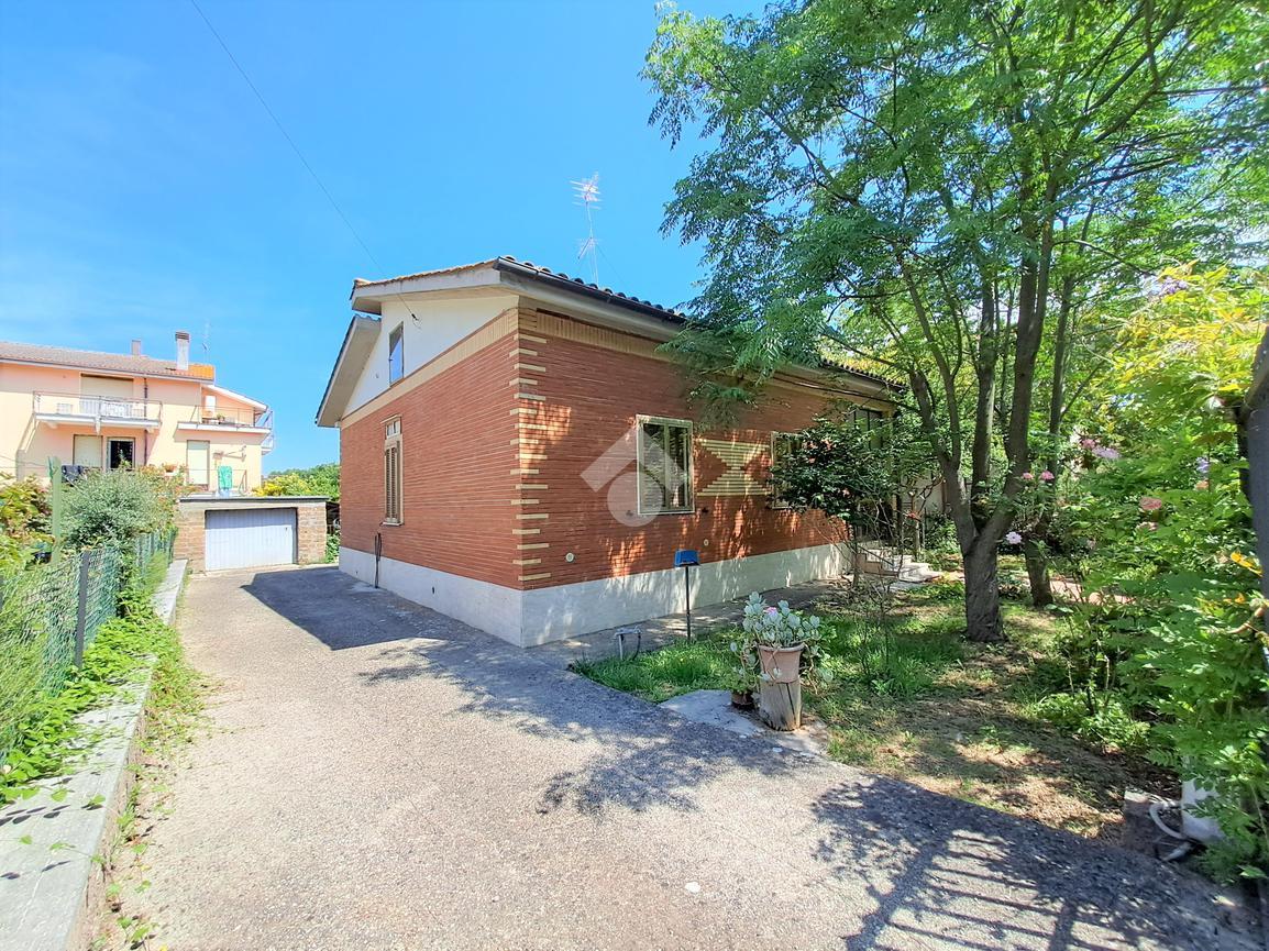 Casa indipendente in vendita a Sant'Oreste