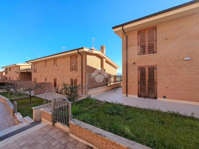 Villa in Via Brunelleschi 15, Rignano Flaminio - Foto 1