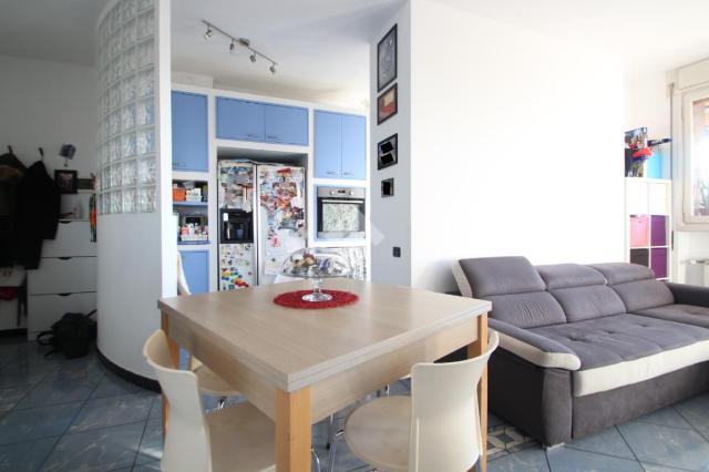 3-room flat in Via Roma 79, Garbagnate Milanese - Photo 1