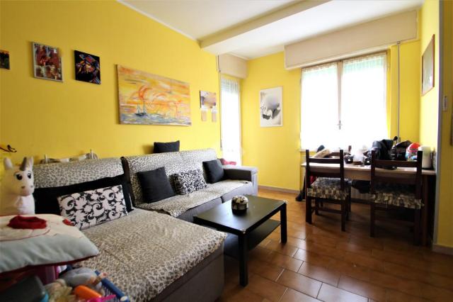 2-room flat in Via Monviso 115, Garbagnate Milanese - Photo 1