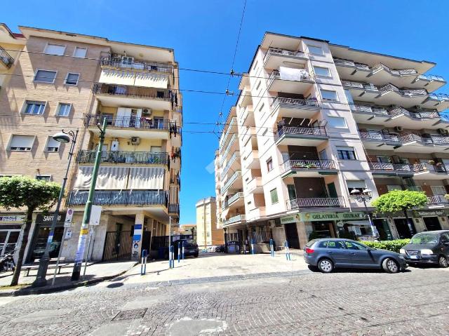 3-room flat in Corso Vittorio Emanuele 1, Torre del Greco - Photo 1