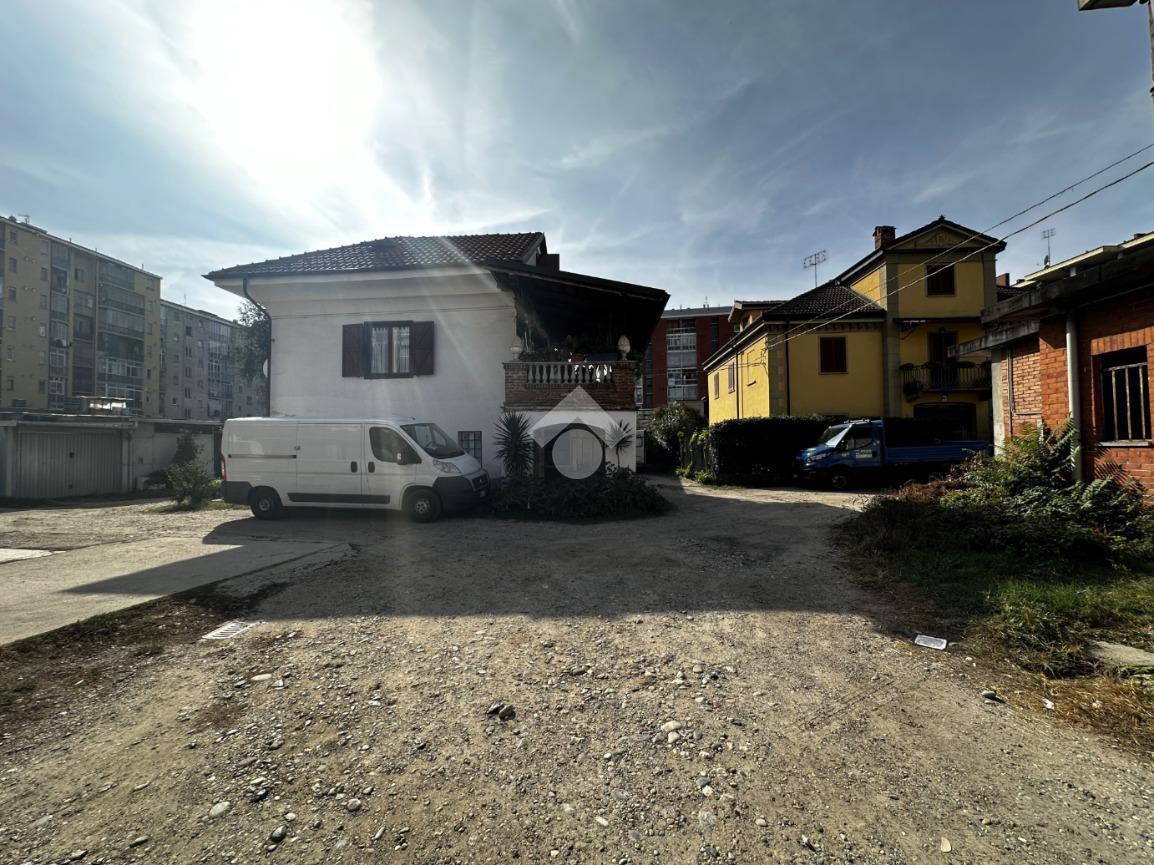 Casa indipendente in vendita a Torino