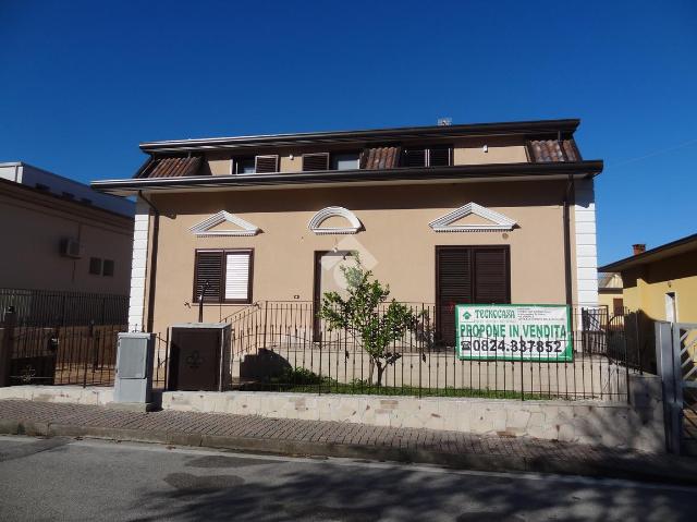 4-room flat in Via V.  Cerza 24, San Giorgio del Sannio - Photo 1