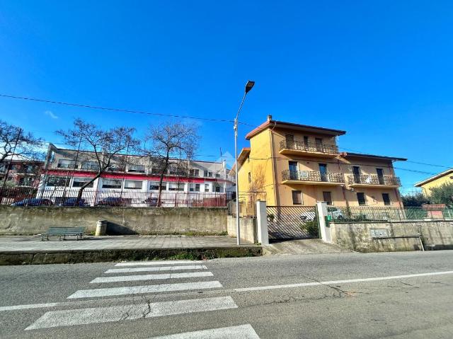 4-room flat in Contrada Casino Ferrari 34, Cosenza - Photo 1