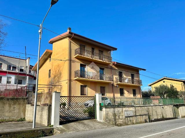 3-room flat in Contrada Casino Ferrari 34, Cosenza - Photo 1