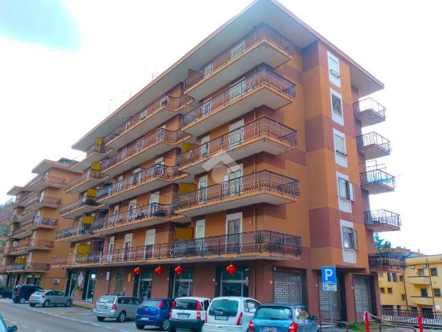 Vierzimmerwohnung in Via Aldo Moro, Atripalda - Foto 1