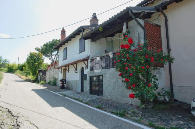 Detached house in Strada Pontestura 58, Casale Monferrato - Photo 1