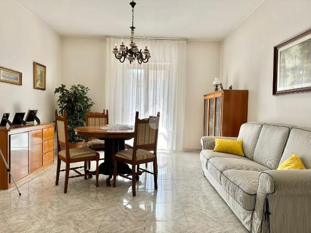 3-room flat in Via Giovanni Bosco 21, Giugliano in Campania - Photo 1