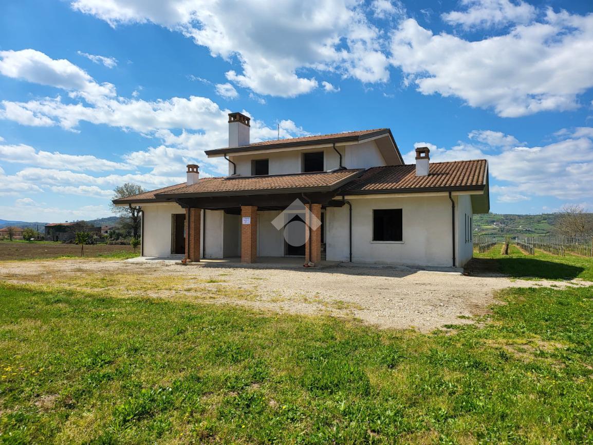 Villa in vendita a Amorosi