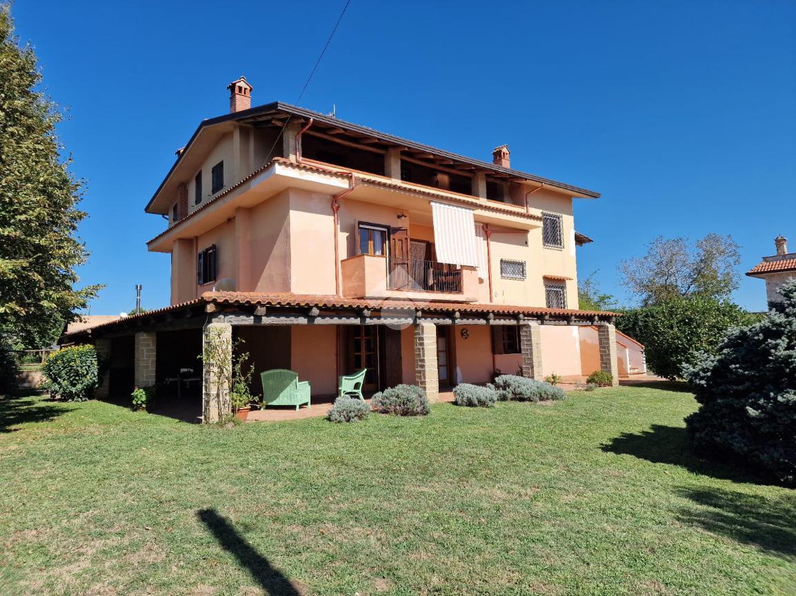 Villa in vendita a Dugenta