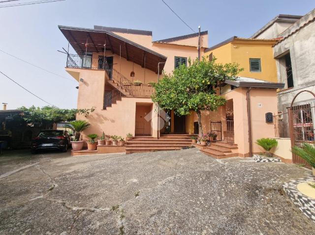 Detached house in C/da Cologna, Sant'Agata de' Goti - Photo 1