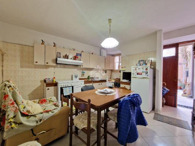 2-room flat in Via Francesco Picone, Sant'Agata de' Goti - Photo 1