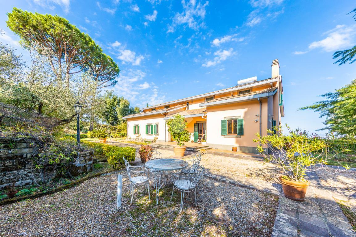 Villa in vendita a Monte Porzio Catone