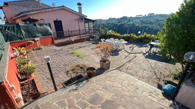 4-room flat in Piazza Montealto 6, Capena - Photo 1