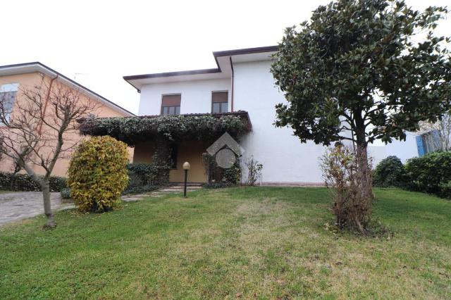 Villa in Via Ostiglia 1, Mantova - Foto 1