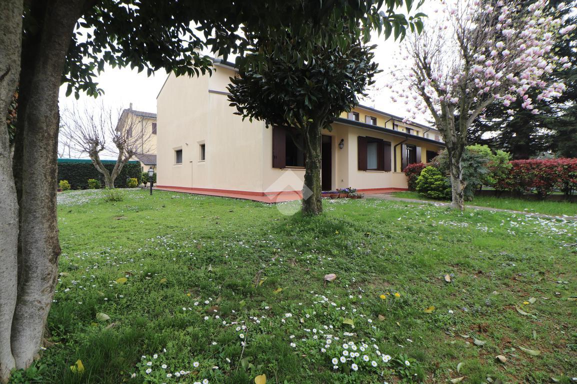 Villa a schiera in vendita a Porto Mantovano