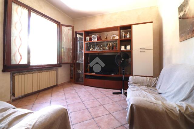 Villa in Via Gramsci 1, Porto Mantovano - Foto 1