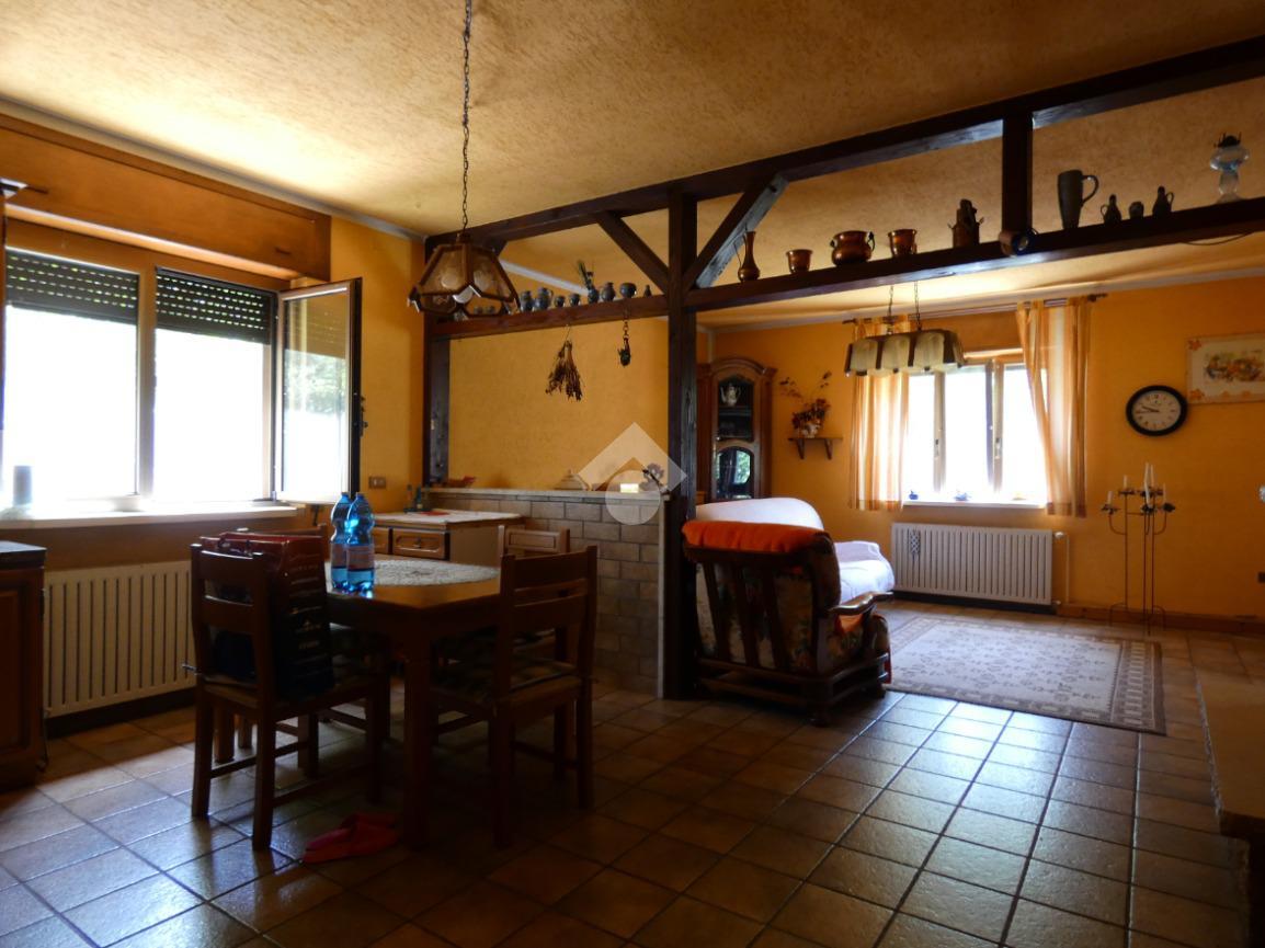 Villa in vendita a San Costantino Albanese