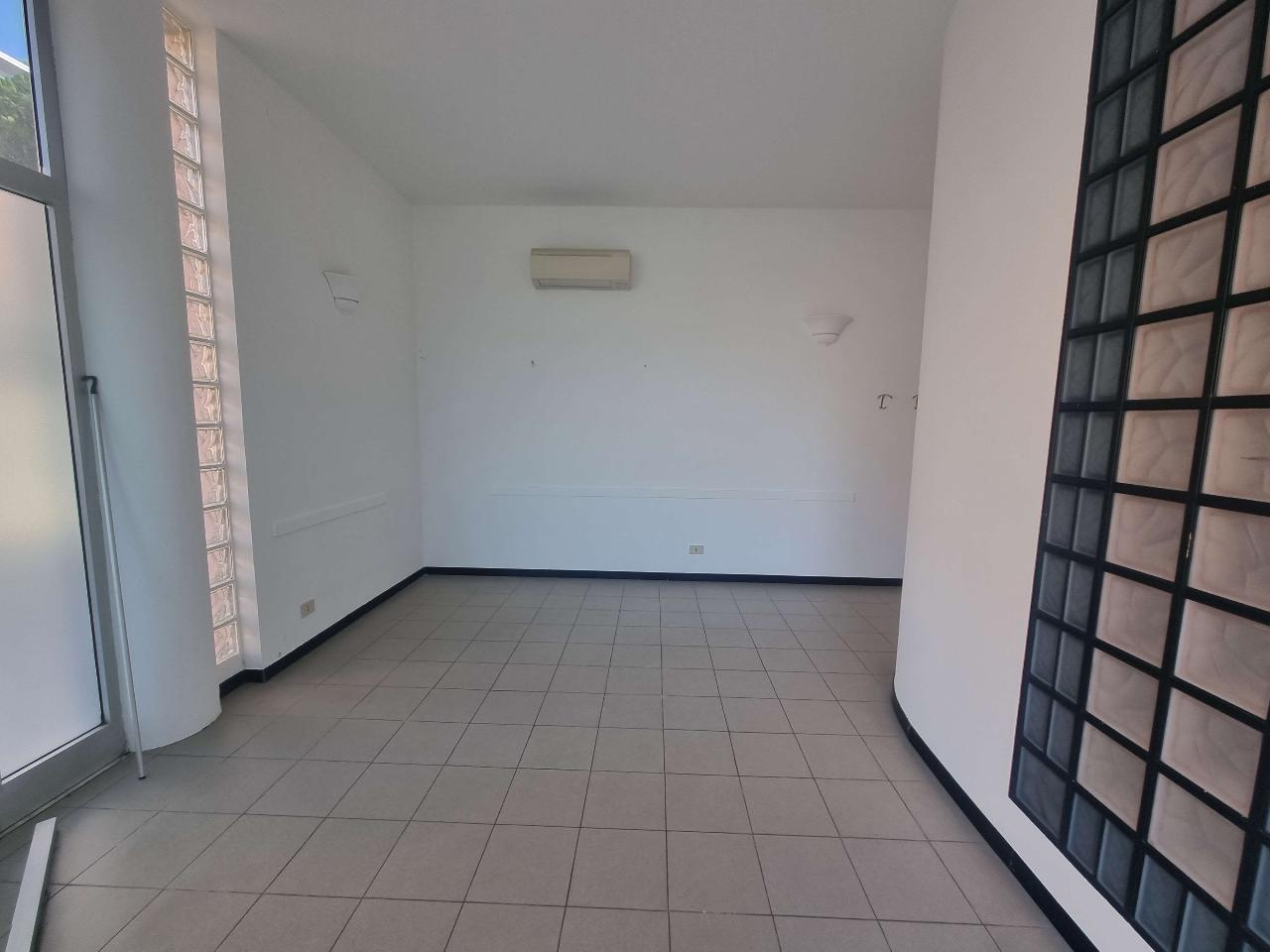 Ufficio in , Sarzana, {3} - Foto 1
