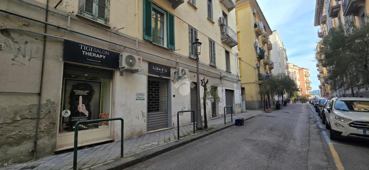 Negozio in Via Balzico 42, Salerno, {3} - Foto 2