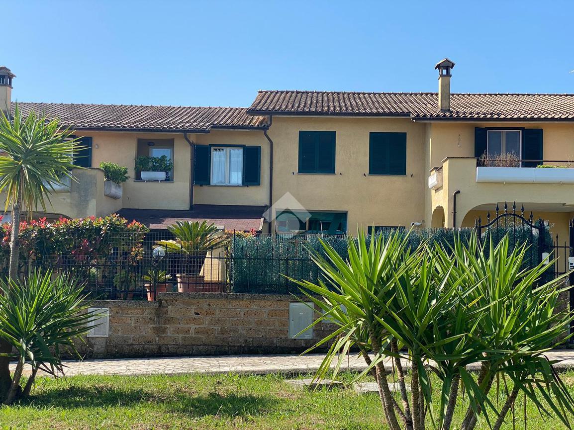 Villa a schiera in vendita a Fabrica Di Roma