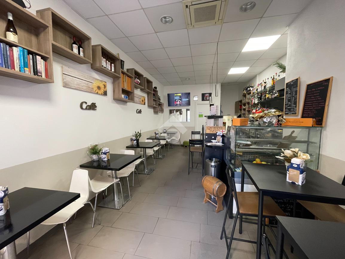 Negozio in Via della Libertà 44, Genova, {3} - Foto 2