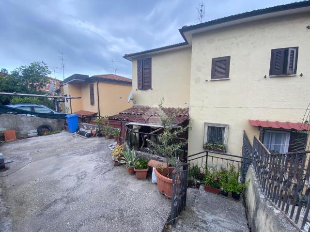 Trilocale in Viale Savoia 94, Colleferro - Foto 1