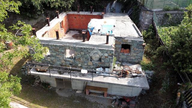 Terreno edificabile in {3}, Frazione Moron - Foto 1