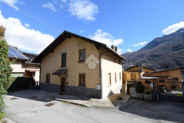 Casa indipendente in Strada Barat 14, Châtillon - Foto 1