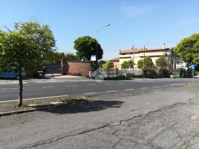 Warehouse in Vicolo del Laghetto, Castel Gandolfo - Photo 1